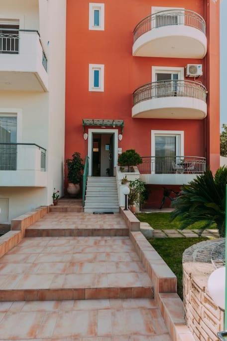 Bessis Apartments Kalamata Esterno foto
